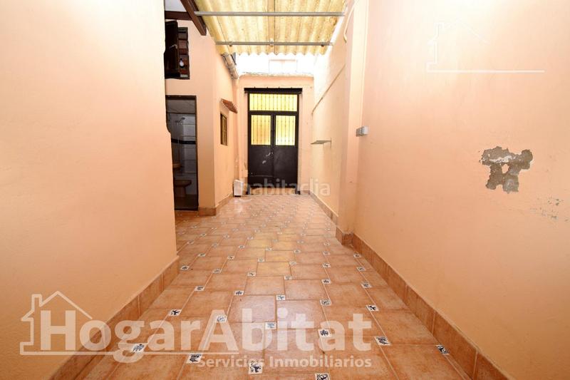 Foto 7dd8fa6b-bf53-4c75-a7c9-09423350a668. Casa cerca de la playa! casa acogedora con patio y trastero en Valencia