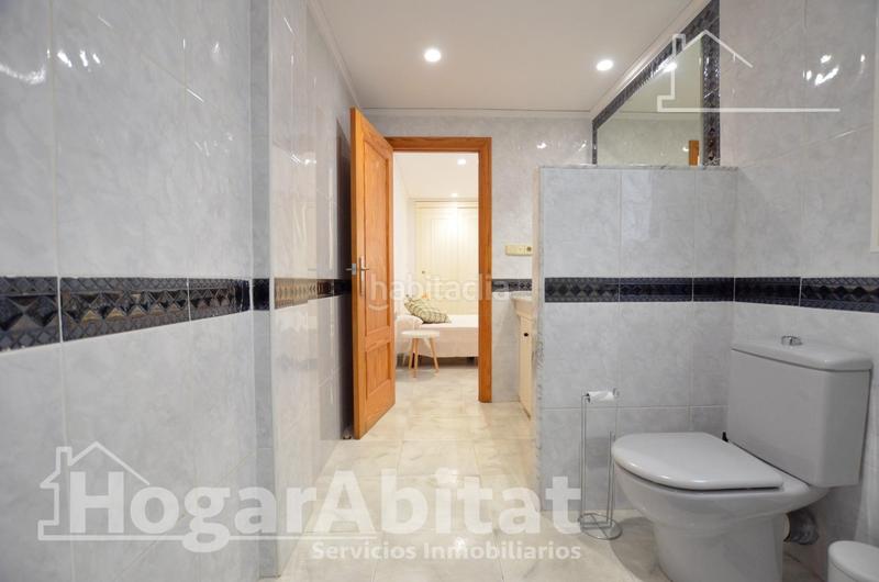 Foto 581d8d9e-efb2-43dc-83c6-f980469a2c89. Pis a Oliva pueblo Oliva