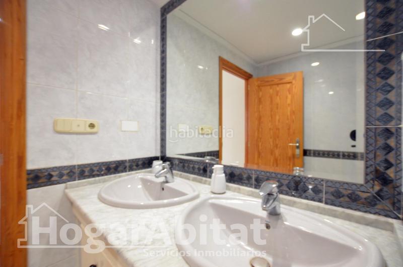 Foto 9498d972-5065-4eda-9f97-199b8a4d4c56. Pis a Oliva pueblo Oliva