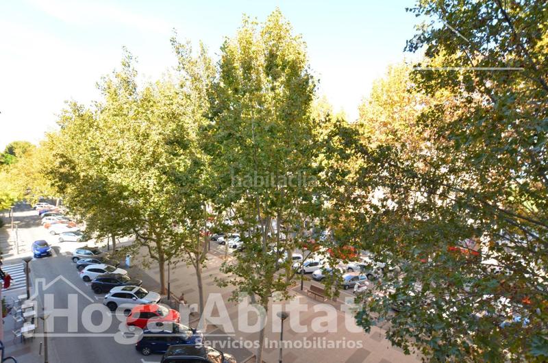 Foto fd1cbfeb-4ee9-4c3b-8212-79e65f6eba2a. Pis a Oliva pueblo Oliva