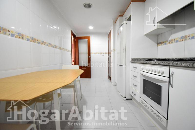 Foto b1f6912f-6b51-46b4-bdf4-3c8a52dd9036. Etagenwohnung mit parking in Centro Urbano Dénia