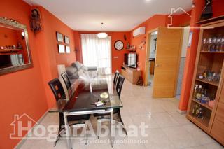 Semi detached house  Camino catalans. Adosado seminuevo con piscina y garaje
