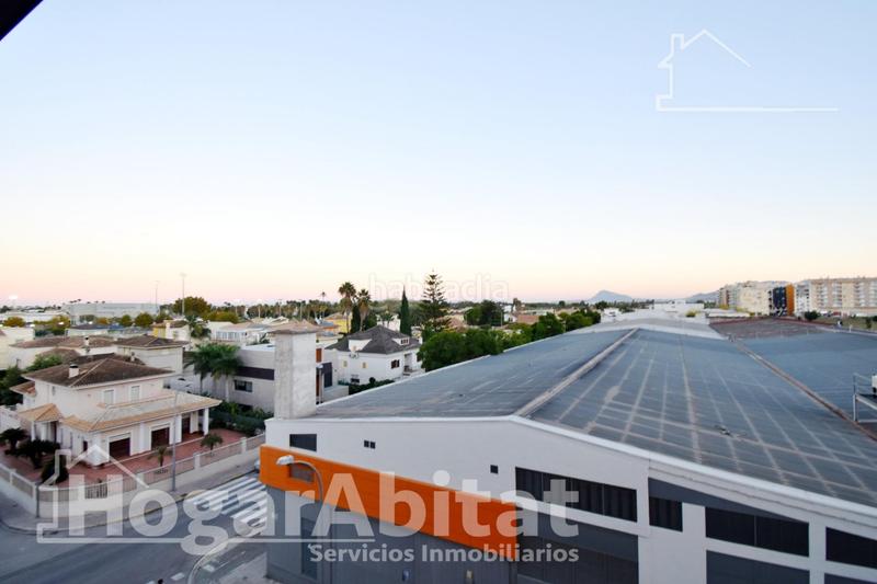 Foto 4ea1059c-dec1-4526-990c-3d8ccc58fbfc. Pis amb calefacció aparcament a Oliva pueblo Oliva