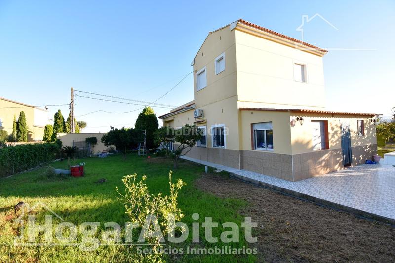 Foto 25c46910-0102-4517-b0fe-496608117276. Xalet amb aparcament piscina a Oliva playa Oliva