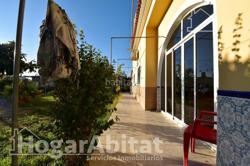 Foto 58a60ce4-c7ef-4491-b717-487868fab0cd. Xalet amb aparcament piscina a Oliva playa Oliva