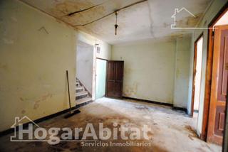 Casa  Calle de moros. Espaciosa casa con terraza y con muchas posibilidades