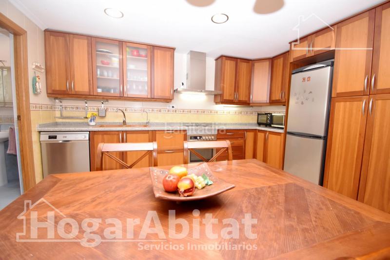 Foto 2b272904-552a-48b4-a594-6c92de44a3a8. Casa adossada amb aparcament a Alquenència - Venècia Alzira