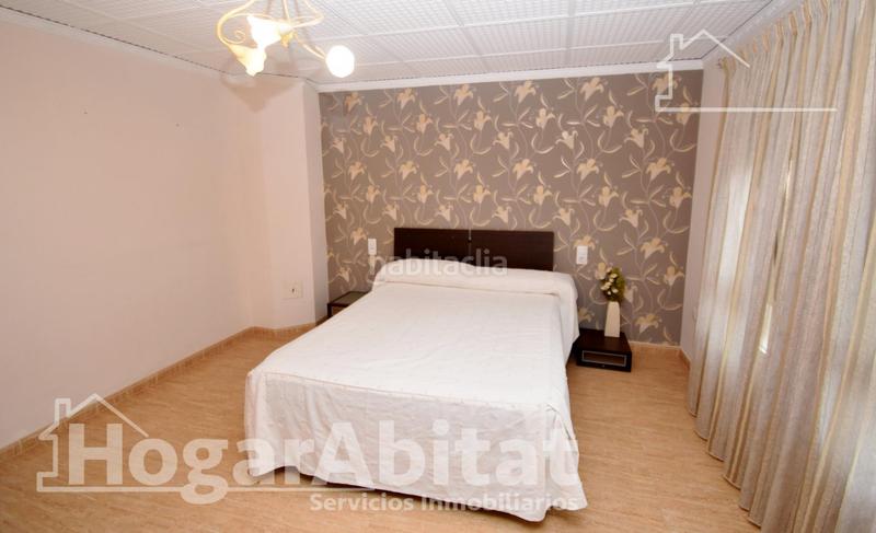 Foto 89e9764f-3c2a-4e89-a308-4deac4a9c0e1. Casa adossada amb aparcament a Alquenència - Venècia Alzira