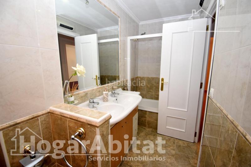 Foto a2e4a1ac-8b26-4347-abc9-574952e341ea. Casa adossada amb aparcament a Alquenència - Venècia Alzira