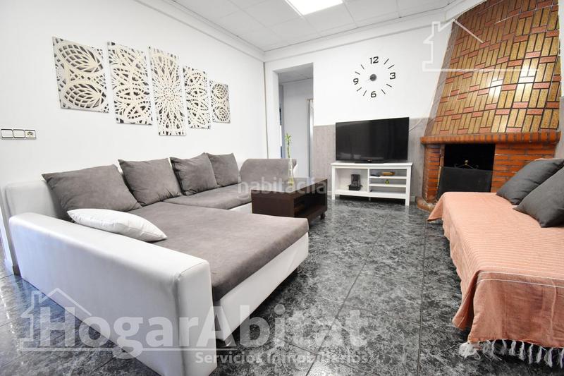 Foto f4f91639-d1ec-4f6e-9bf7-ae9bdfb45a93. Chalet  con gran terreno, piscina, barbacoa y garaje en Gandia