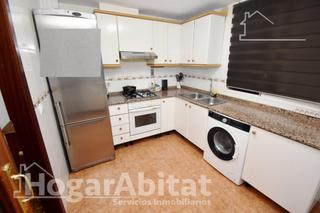 Appartement  Calle josé bertomeu gimeno. Zona de la uji! amplio y exterior en residencial con garaje y tr