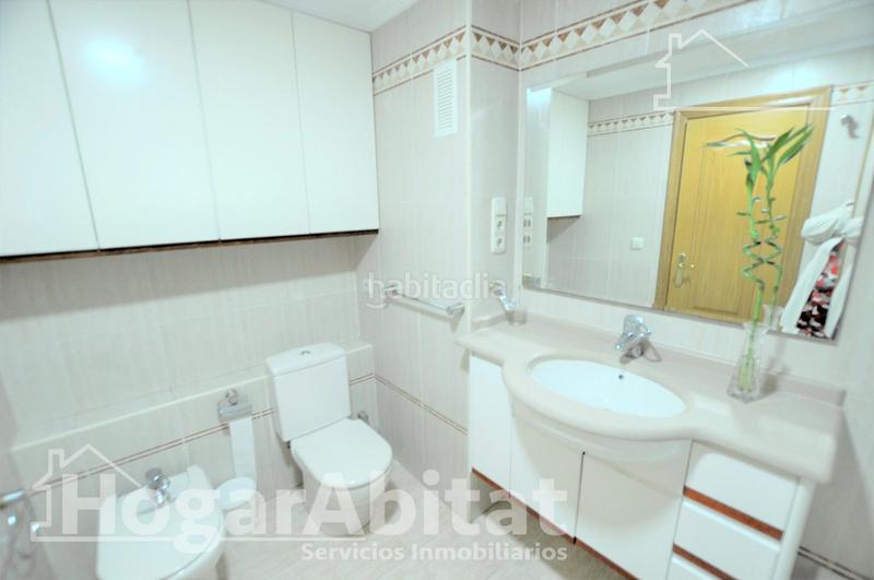 Foto d2d842f8-ba04-43a3-931a-35bc27e2b871. Piso vistas despejadas! amplio, alto y muy luminoso con dos garajes y balcón en Puçol