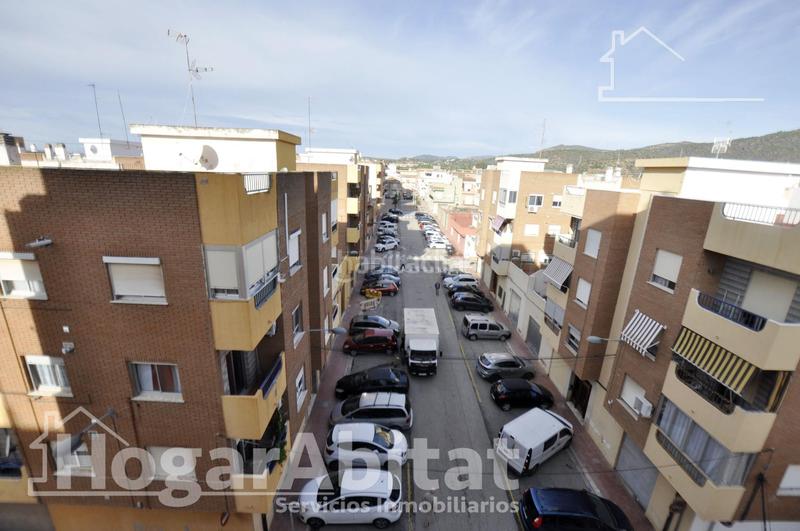 Foto fc370803-ba31-48b6-a711-b693fbbfaf97. Piso vistas despejadas! amplio, alto y muy luminoso con dos garajes y balcón en Puçol