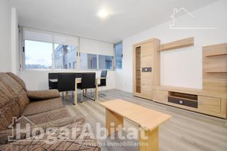 Piso  Calle joaquín febrer carbó. Luz a raudales! amplio, bonito y todo exterior con garaje