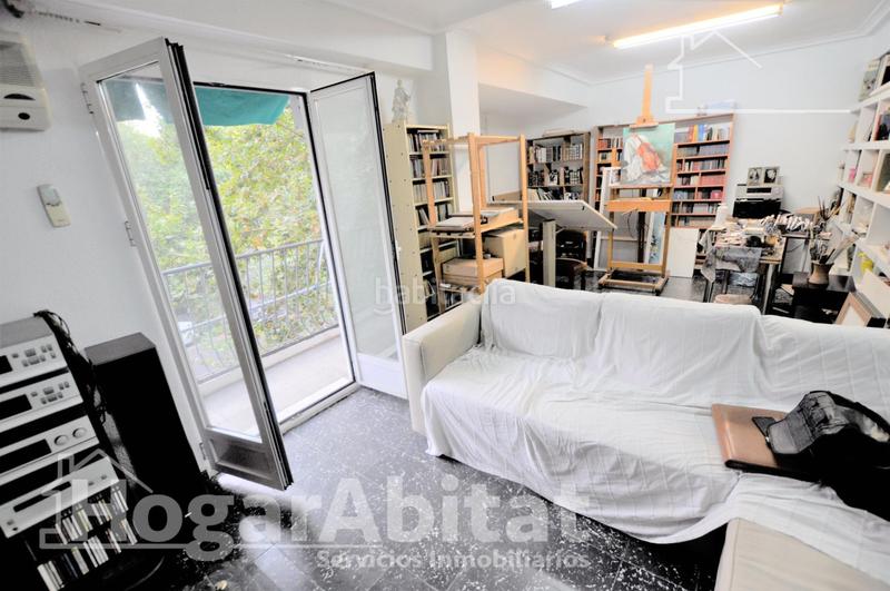 Foto 0df4a9df-7e7e-42cf-8cfb-376556a0e856. Pis a Mont Olivet Valencia