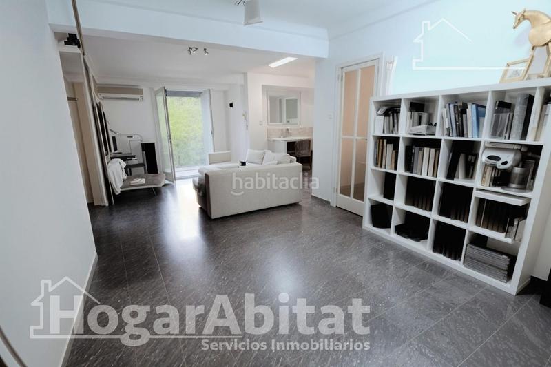 Foto c3140275-f71e-4948-85b7-294e6482a5d1. Pis a Mont Olivet Valencia