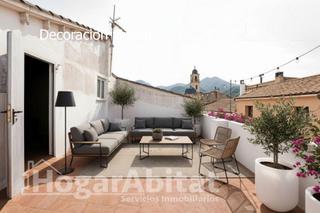 Maison  Calle major. Amplia casa esquinera con terraza y trastero