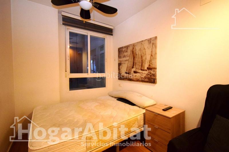 Foto 13571dfd-0c8e-4641-b93b-e1f4cc4cf799. Piso muy amplio con garaje y trasero en Monserrat