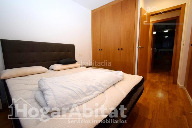 Foto bb065751-2ace-4526-bfa3-7e7cf145f408. Piso muy amplio con garaje y trasero en Monserrat