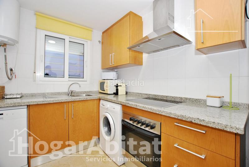 Foto cc4caa22-1174-41a5-bd4c-e2f10ace53d1. Etagenwohnung mit heizung parking pool in Oliva playa Oliva