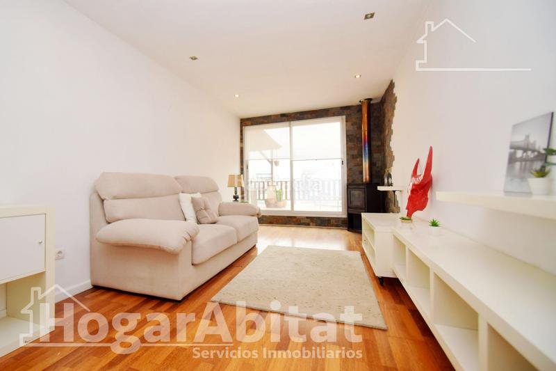 Foto 9a0ac456-c07f-43a4-8ad4-76e23249eefe. Penthouse with heating in Centro Ciudad Paterna
