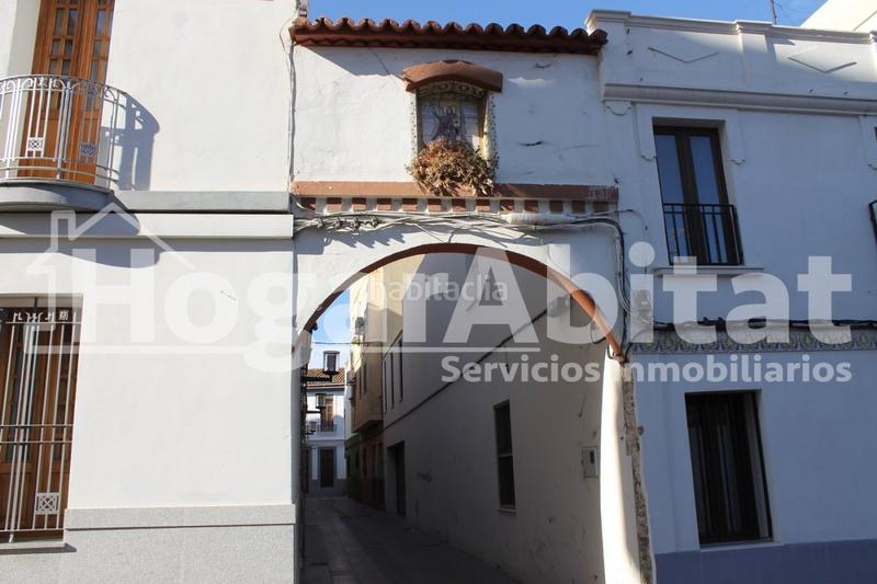 Foto 7802eed3-821c-46ef-a51a-48217795c5b5. Casa  para hacer a tu gusto con garaje y terraza en Alaquàs