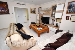 Piso  Calle vicente marco miranda. Muy amplio con garaje, balcón y ascensor