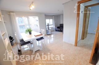 Appartement  Calle gayano lluch. Bonito, luminoso y exterior con balcón junto a la av dr peset al