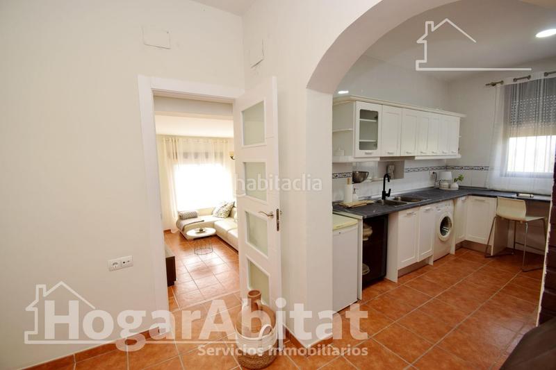 Foto 9df323d0-e636-4fbe-ac8e-510bfb30da14. Chalet  seminuevo con terraza y garaje en Borriol