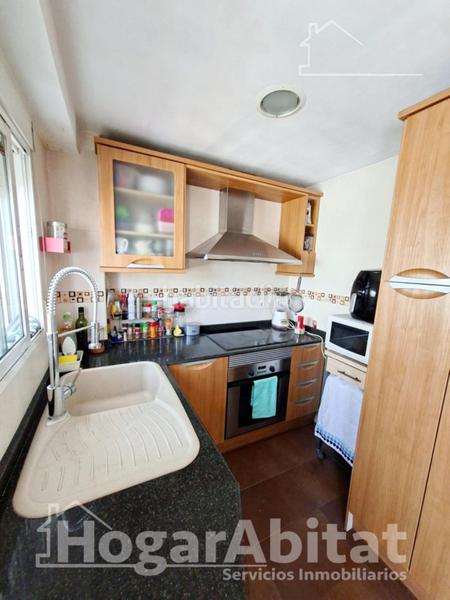 Foto 53e97675-3a6a-4f8a-ae59-ce6e7f5c6dda. Piso amplio con balcón y ascensor cerca del metro en Godella