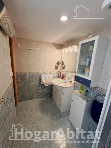 Foto 87d54796-a7c2-42c1-ab64-69a9e30b492c. Piso amplio con balcón y ascensor cerca del metro en Godella