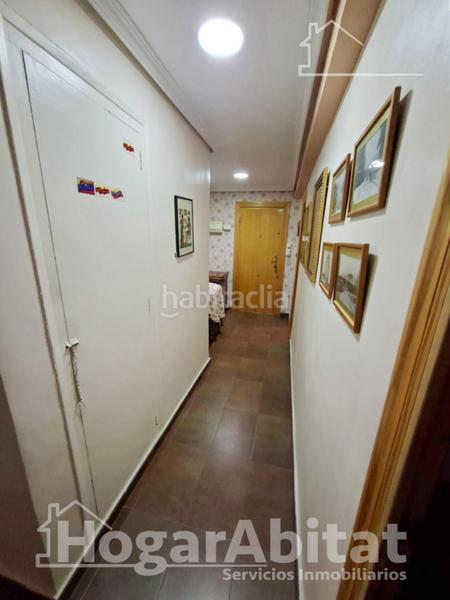 Foto 88121b26-a36e-4282-9e9e-c0c959236b8e. Piso amplio con balcón y ascensor cerca del metro en Godella