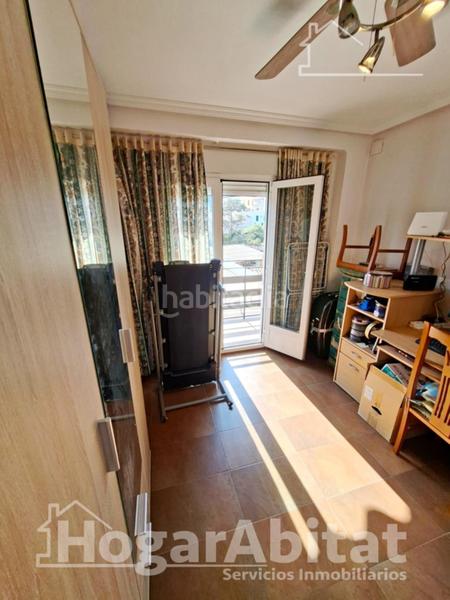 Foto ac3a4313-db18-478b-b0e3-4d98f548ea93. Piso amplio con balcón y ascensor cerca del metro en Godella