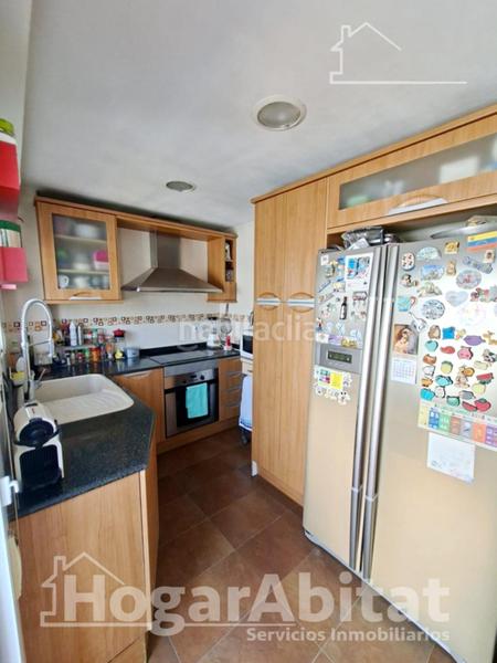 Foto afbb5a11-c2b0-4669-baee-c5e4a531279d. Piso amplio con balcón y ascensor cerca del metro en Godella