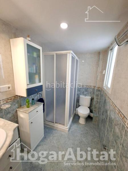 Foto d29c2cdc-c1e6-481e-bb30-d72a1ecfebc1. Piso amplio con balcón y ascensor cerca del metro en Godella