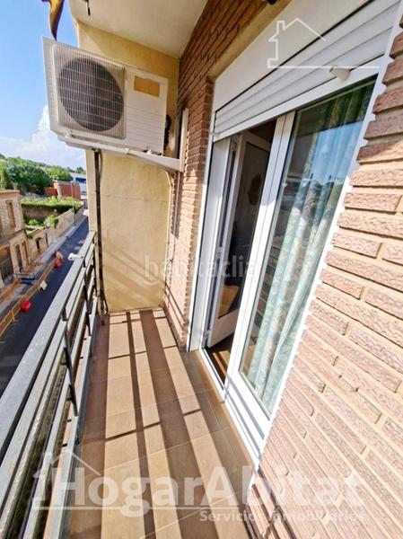 Foto dcff8482-4b58-47f9-bf1b-f2e0af62a0f1. Piso amplio con balcón y ascensor cerca del metro en Godella