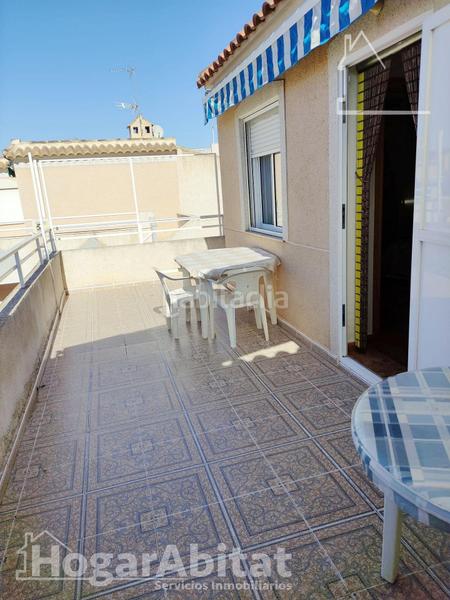 Foto 8592c38d-fae9-403f-ba04-b0c09223957e. Casa adossada amb piscina a Zona Carrefour - Urbanizaciones Torrevieja