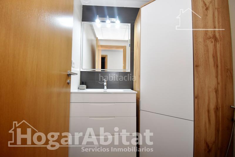 Foto 2145e022-42e2-4856-a379-06616dbfe5c4. Piso seminuevo y esquinero en residencial con garaje y terraza en Castellón de la Plana