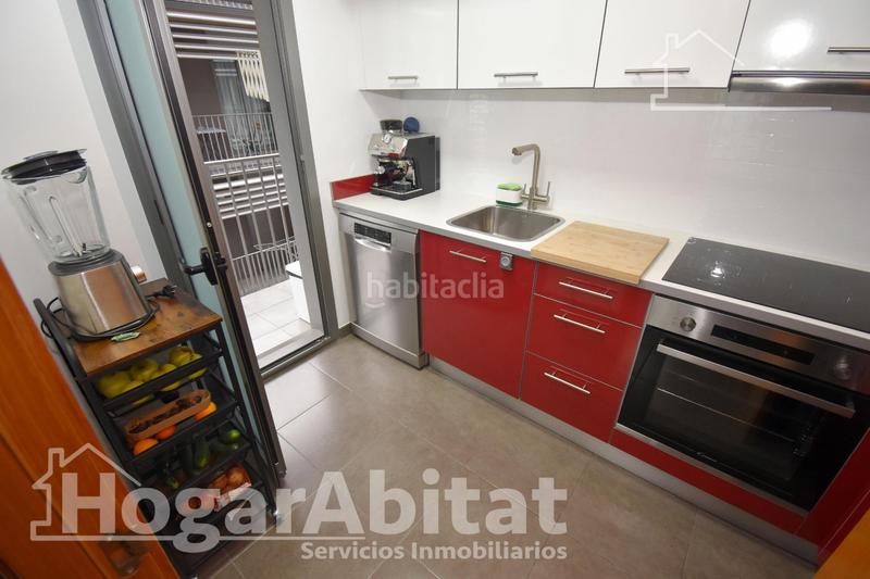 Foto 3c47e030-e64e-4856-9821-124de1fa18f4. Piso seminuevo y esquinero en residencial con garaje y terraza en Castellón de la Plana