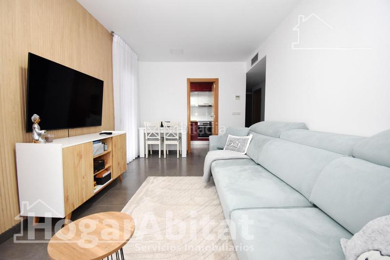 Foto 59e5cf0c-0193-41ab-b58f-fa541a7d9ecc. Piso seminuevo y esquinero en residencial con garaje y terraza en Castellón de la Plana