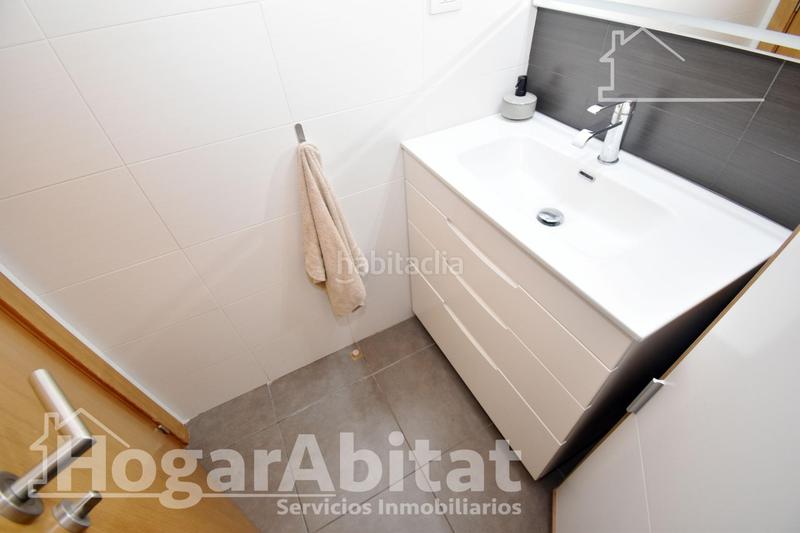 Foto 603c179e-c99f-4e31-aeb4-89d7ea26cf18. Piso seminuevo y esquinero en residencial con garaje y terraza en Castellón de la Plana