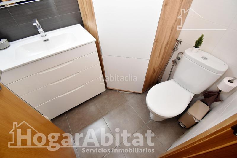 Foto ef215072-418e-4f3f-afe0-ee77faa7d51b. Piso seminuevo y esquinero en residencial con garaje y terraza en Castellón de la Plana