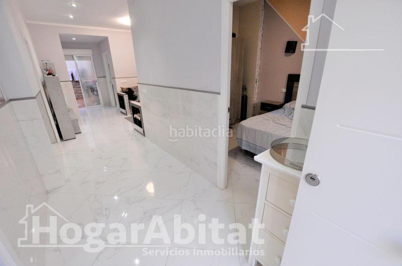 Foto 363bd071-4bfa-448f-8a79-33a30290c091. Piso reformado con terraza cerca de la playa en Centro puerto Sagunt