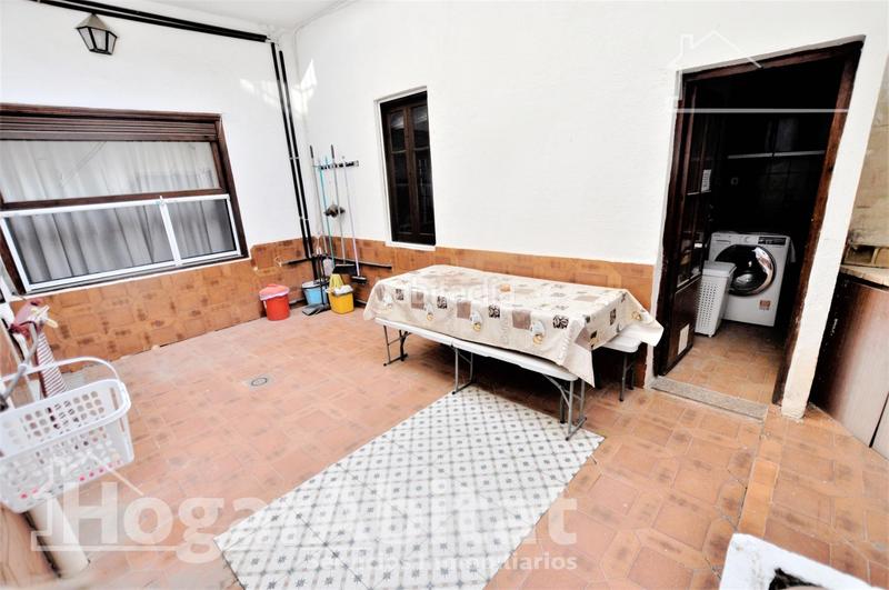 Foto 2209584e-c801-4d39-a8d8-9b47e3713d32. Casa oportunidad de inversión! gran casa con garaje y terraza en Sagunt