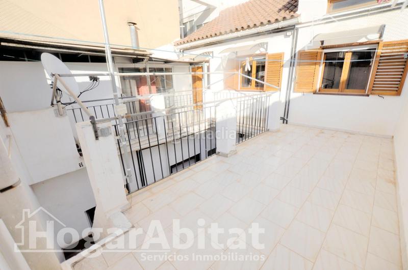 Foto 476da463-f2d2-4fc2-b2a7-e624471d7854. Casa oportunidad de inversión! gran casa con garaje y terraza en Sagunt