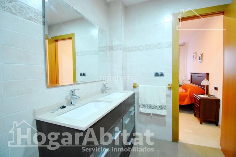 Foto 42009d34-87be-431c-af10-63c31aa2afd0. Reihenhaus mit heizung parking in Park Nord - Casona Gandia