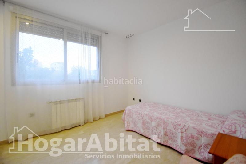 Foto 4a59b347-14a7-4248-b8a8-61696d689f40. Reihenhaus mit heizung parking in Park Nord - Casona Gandia