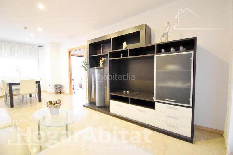 Foto 4a7d6f44-f1b1-4446-af0c-9c3d43071577. Reihenhaus mit heizung parking in Park Nord - Casona Gandia