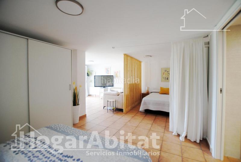 Foto 919bf123-e61d-4361-bd30-dff9760fcb7a. Chalet  con piscina, garaje, terraza y barbacoa en Gandia