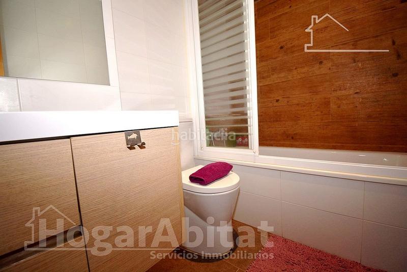 Foto a5ea2a1c-b85e-4400-bc71-b1d2f4b7d5b1. Pis amb aparcament a Onda